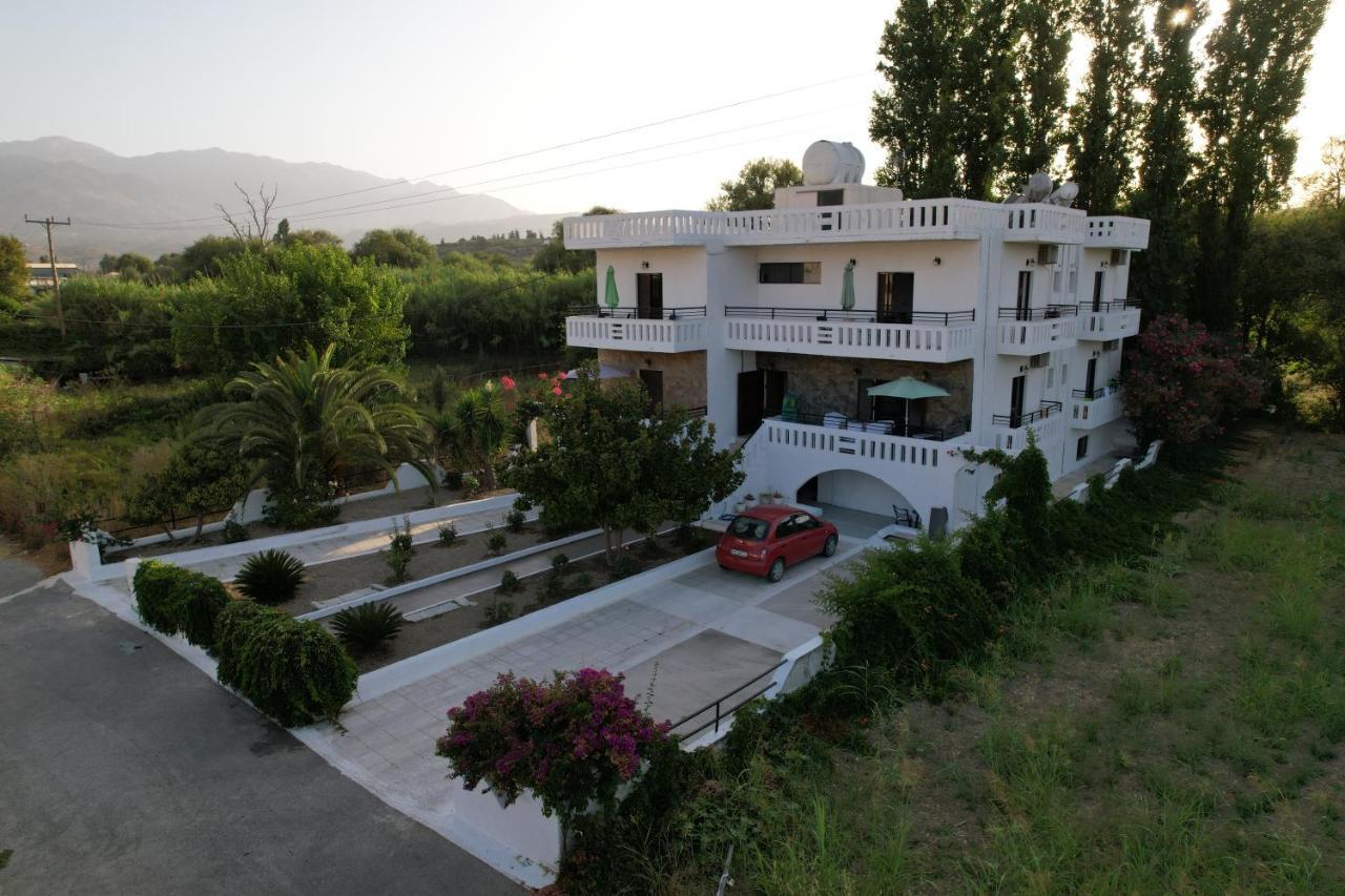 Zourpos Studios & Apartments Kalyves Exterior photo